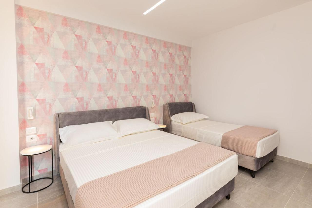 Corallo Rooms Himare Exterior photo